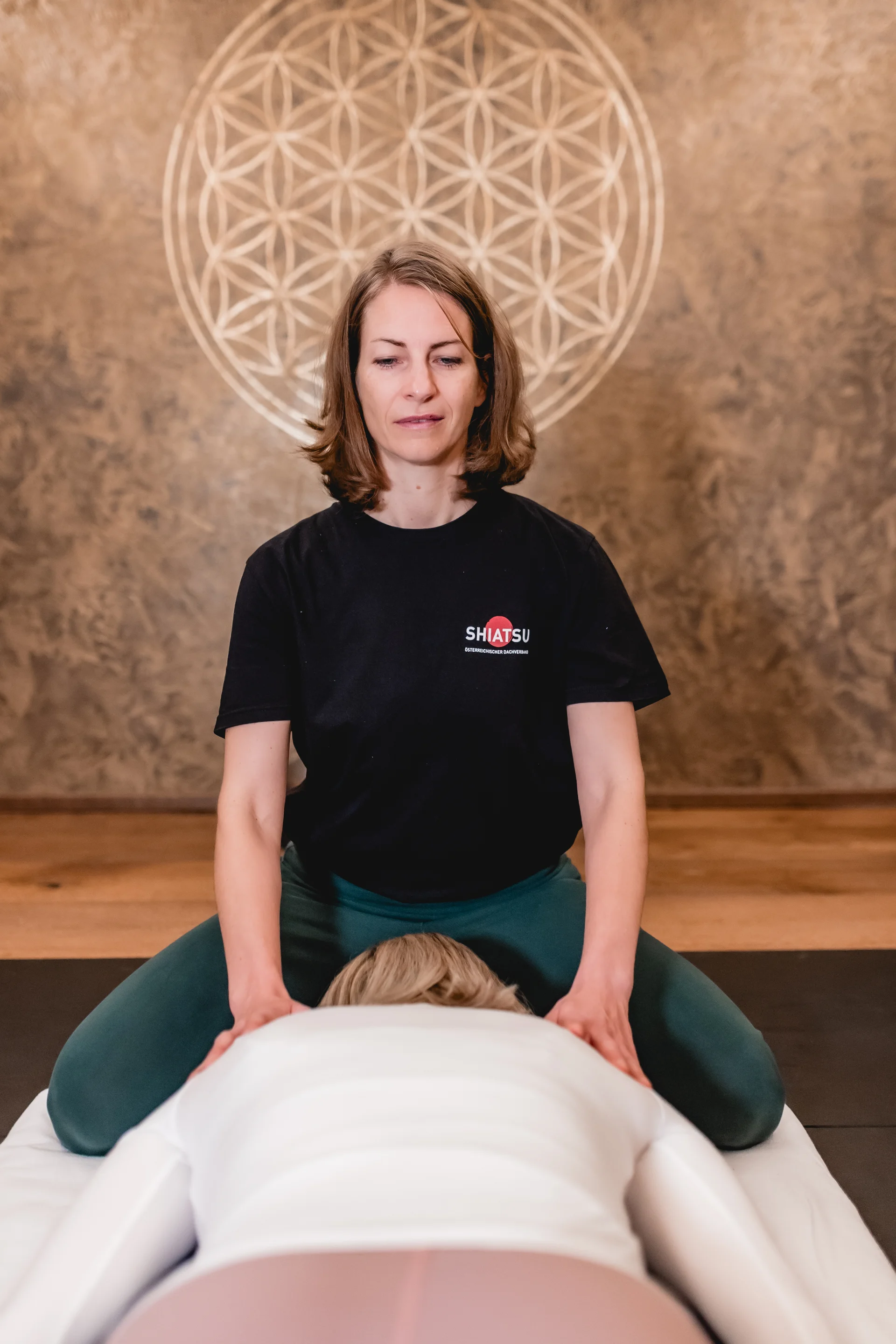 Shiatsu Behandlung Gabriele Loy